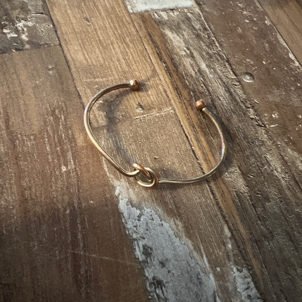Gold bangle